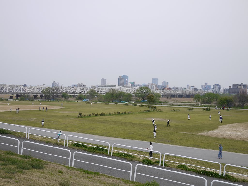 淀川河川公園西中島地区野球場 by kaku3