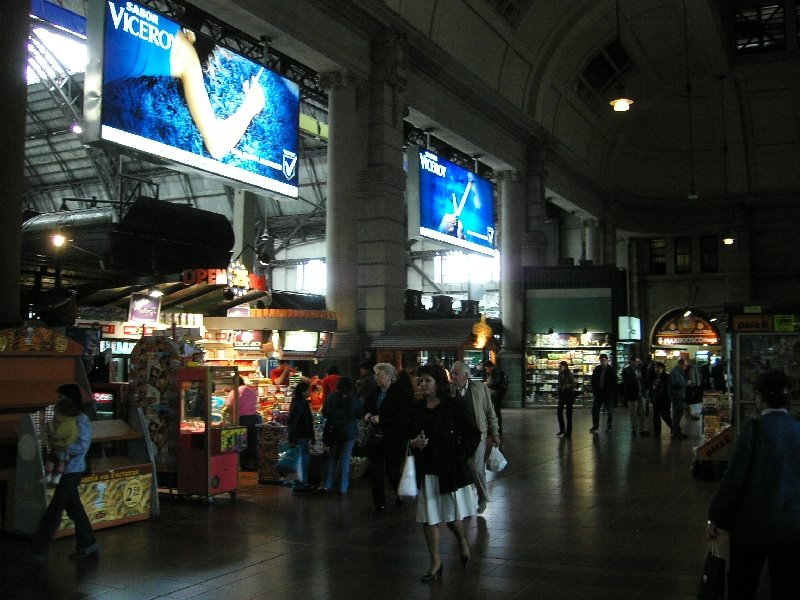 Retiro train station by geocheb