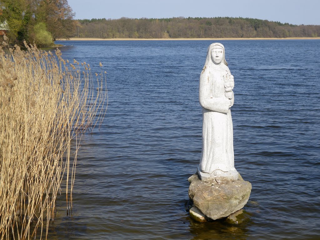 Nonne von Lindow by Philipp Heidenreich