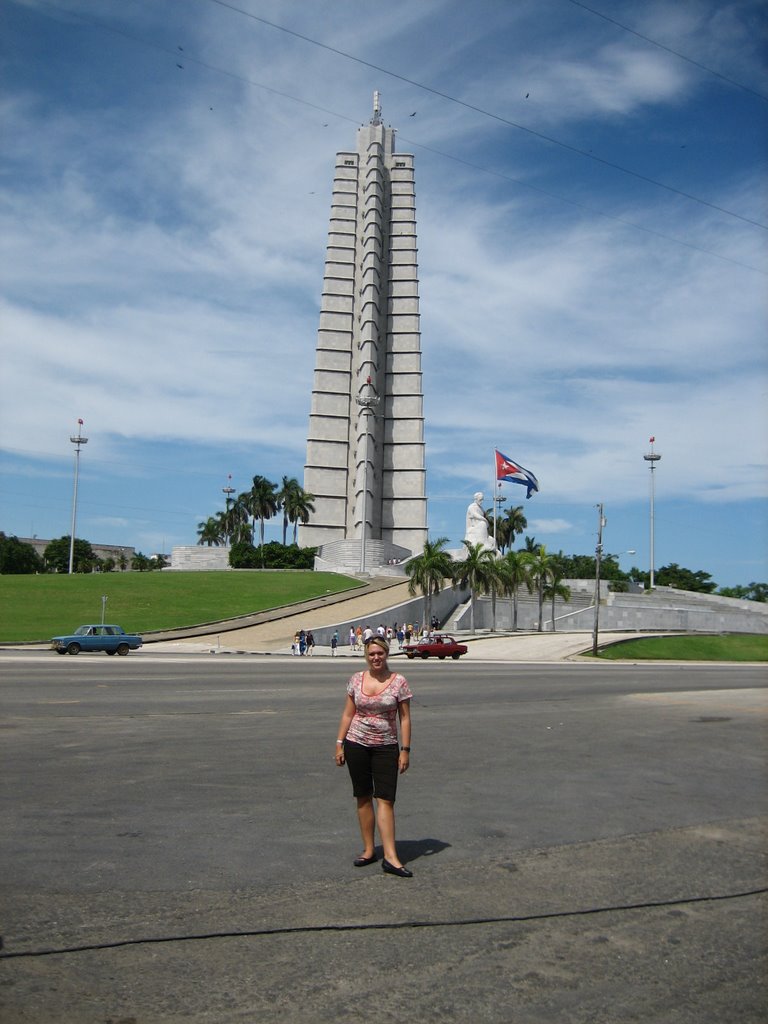 Plaza de la revolucion by flowoholiday