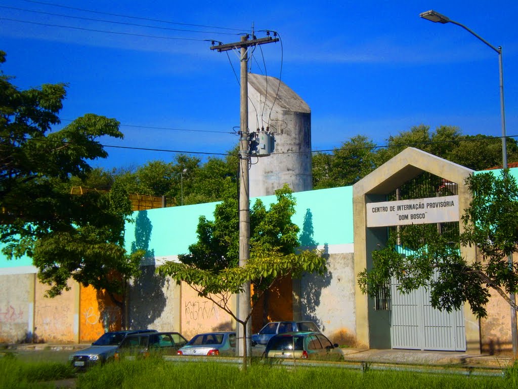 Centro de Internação Provisória "Bom Bosco" by Roberto Gloria