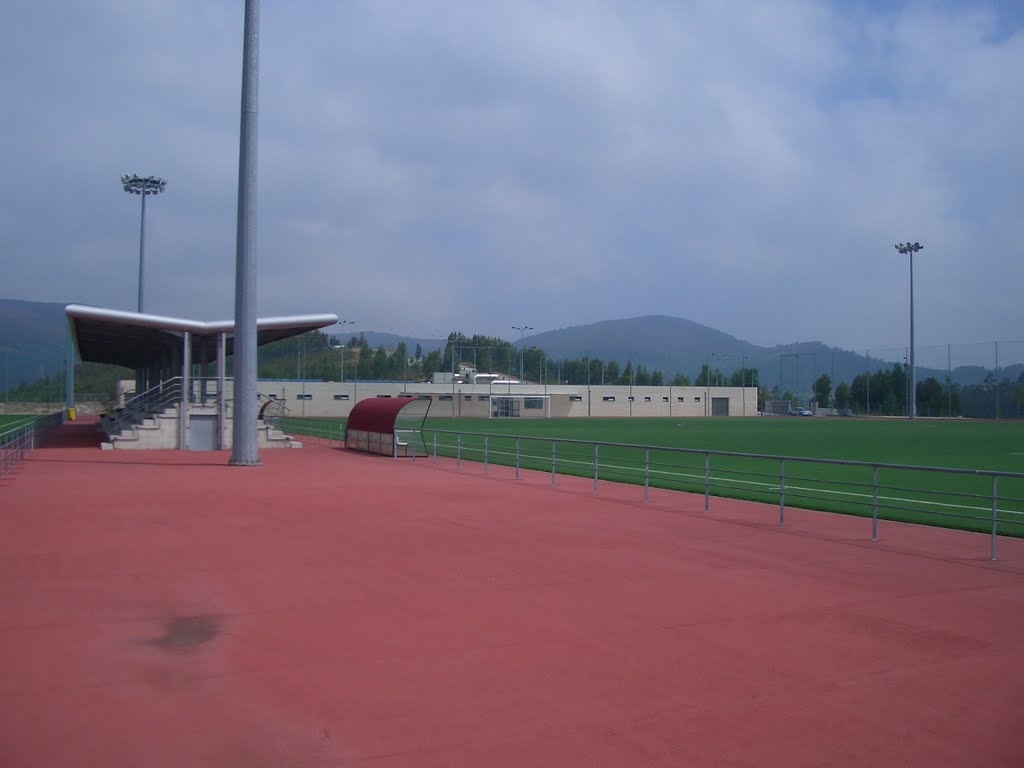 Estádio de Futebol - Balneários e Bancadas - Complexo Desportivo de Lousada by Manuel Álvaro