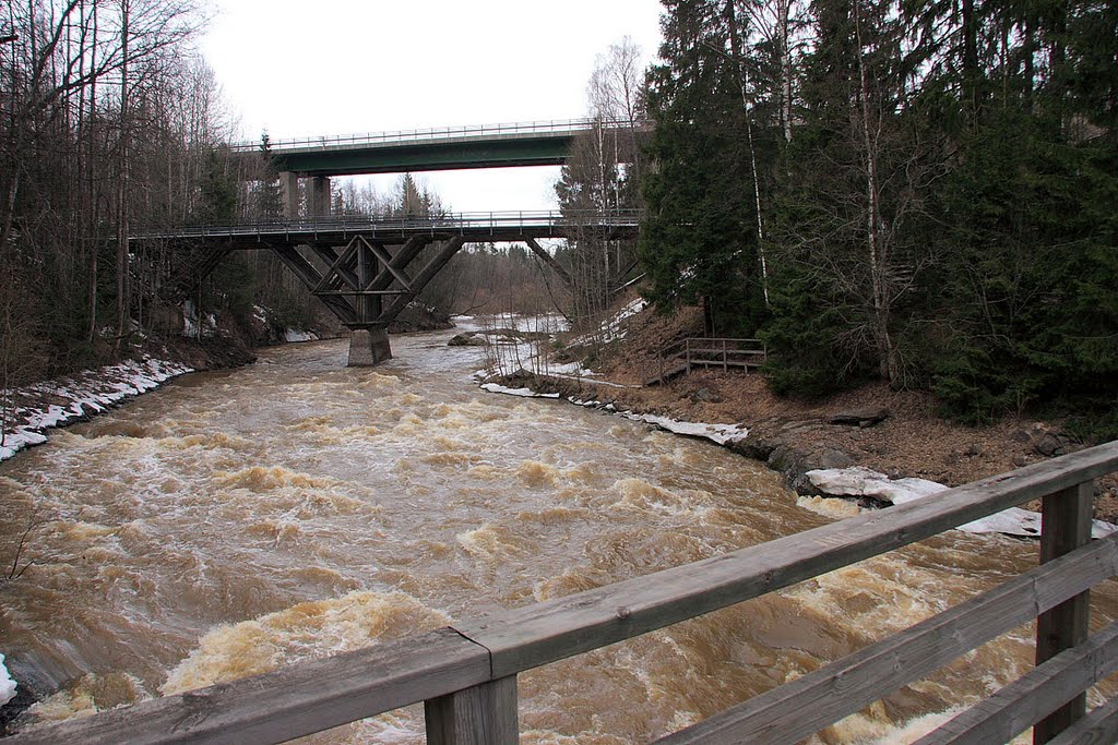 Nurmijärvi. River Vantaa, Myllykoski. by Ilkka T. Korhonen