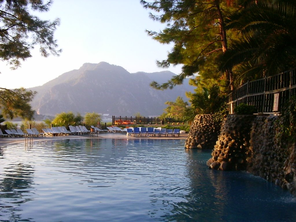 Marmaris Palace 2004 by johnmolenaar