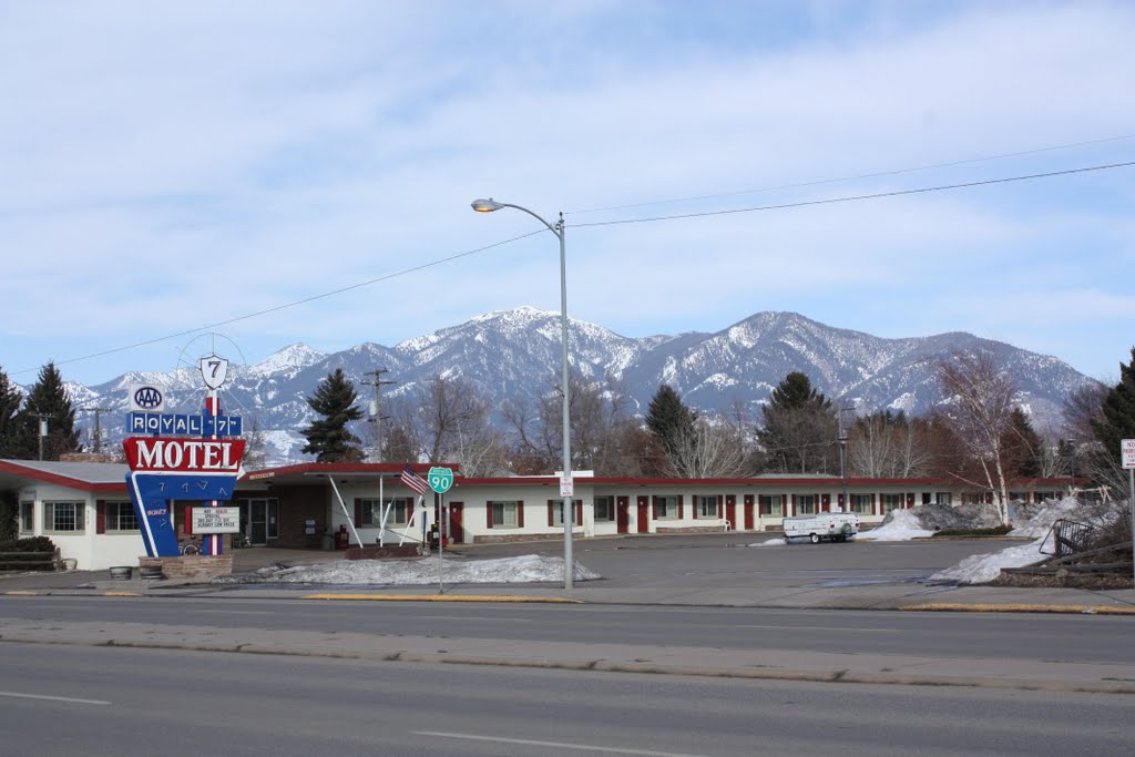 The Royal 7 Motel in Bozeman, Montana. Didn't stay here but loved the neon sign, the light pole, the trailer in the lot (in case all the rooms are full?!) and the VIEW! by matthewclangley