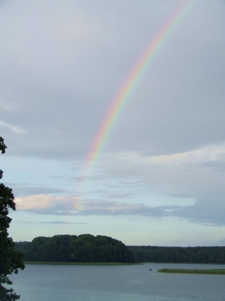 Nieslysz Lake 12 - Rainbow by Fiore Hencerbin