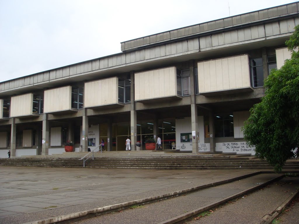 UNIVERSIDAD DEL VALLE (BIBLIOTECA MARIO CARVAJAL) by carlos alberto arango