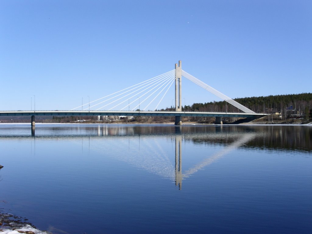 Rovaniemi Bridge, Spring Thaw by finko2007