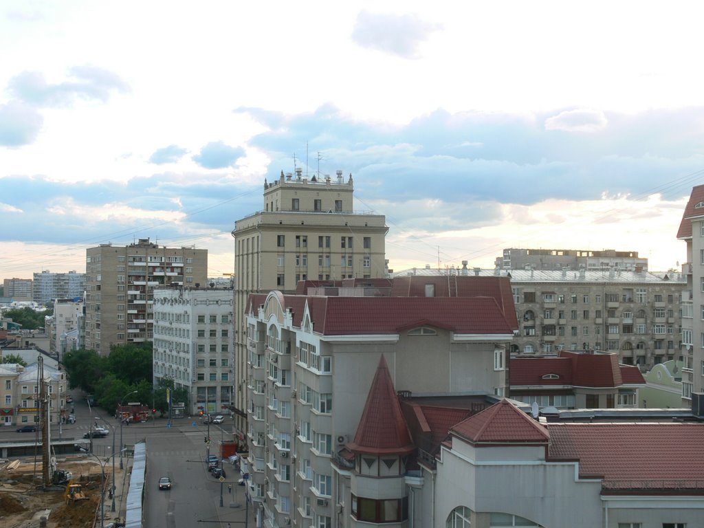 Meshchansky District, Moscow, Russia by Denis Alaev