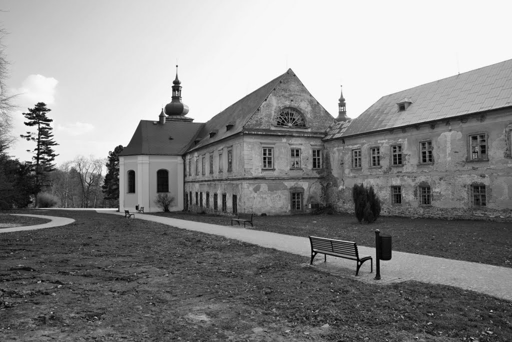 Zámek Loučná nad Desnou by Olda Templ Vykydal