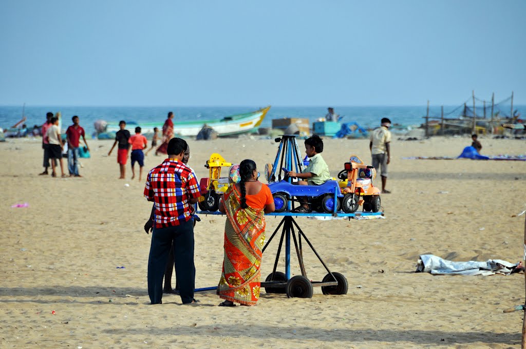 Marina Beach. Chennai, India. by Nicola e Pina India 2010