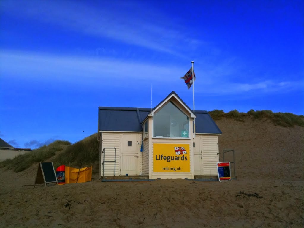 Lifeguard Hut at Croyde Bay by Richard Mackney