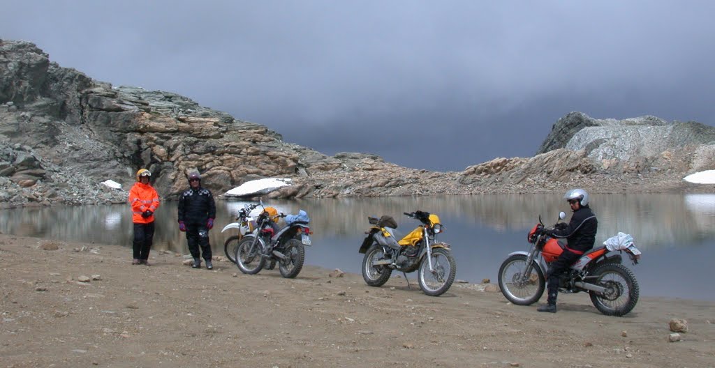 2004, lago del Sommeiller (2993 mslm), Bardonecchia by Giovanni Mirgovi