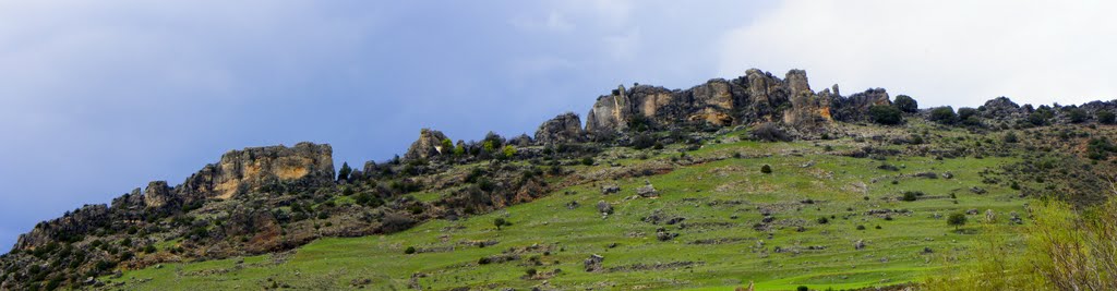 Cerro el Hueco (primavera) by Albertokaz