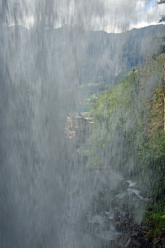 Giessbachfälle und Hotel Giessbach by W***