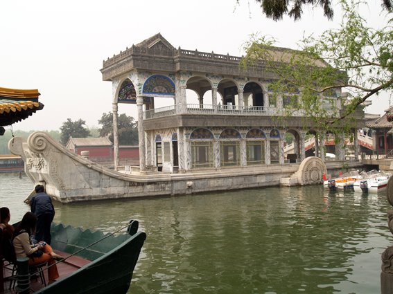 Palais d'été. Bateau de marbre by Patin Bernard