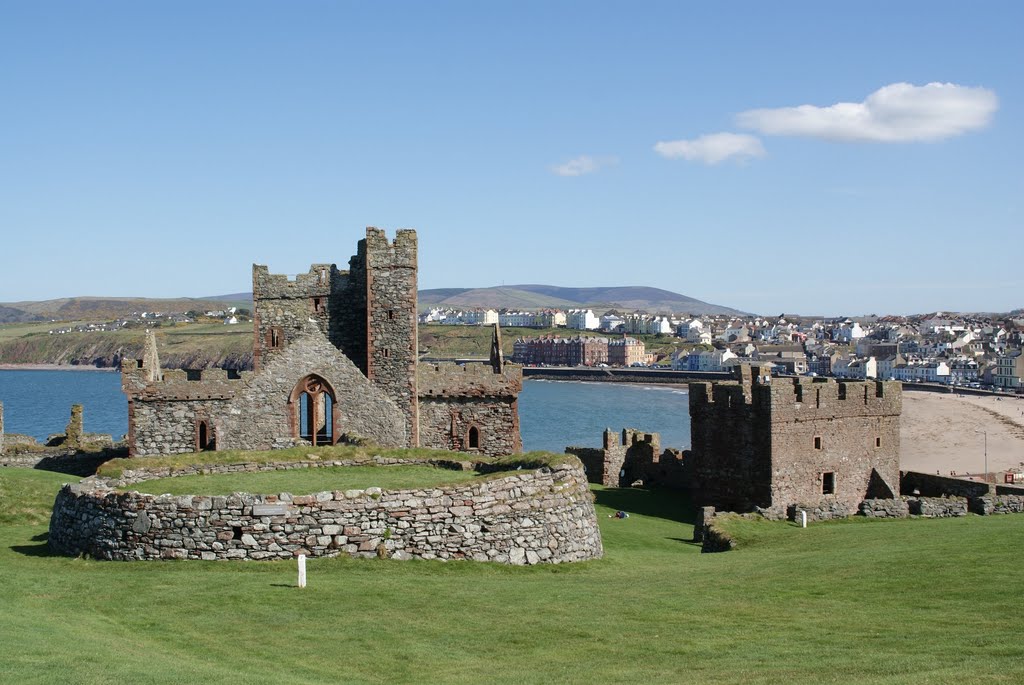 Peel Castle by njellis