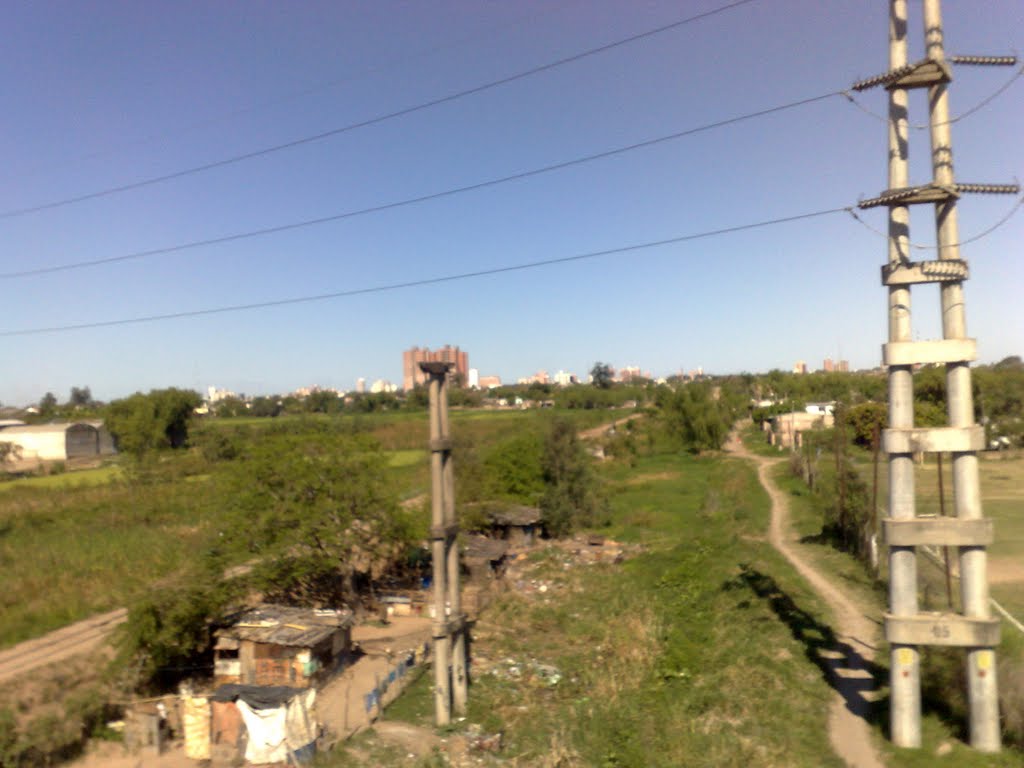 Vista desde el paso a nivel by ntn alxs