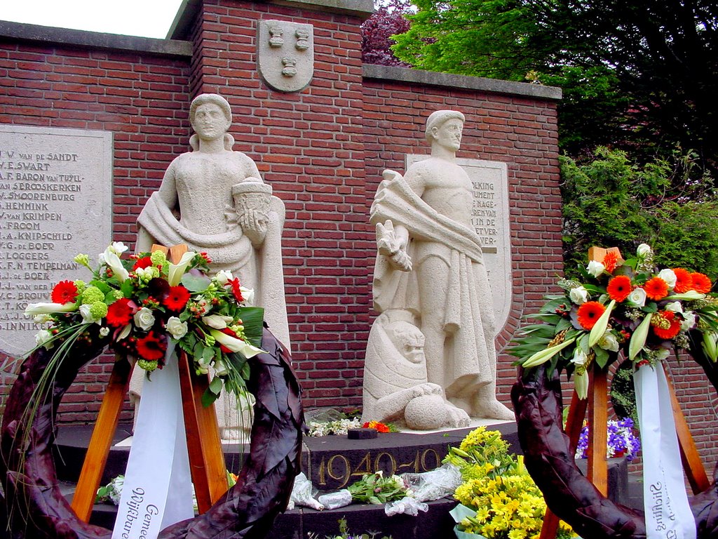 AR Utrecht-Zuilen/Henny Knipschildplantsoen/Bevrijdingsmonument by ©arnold.rog/nl