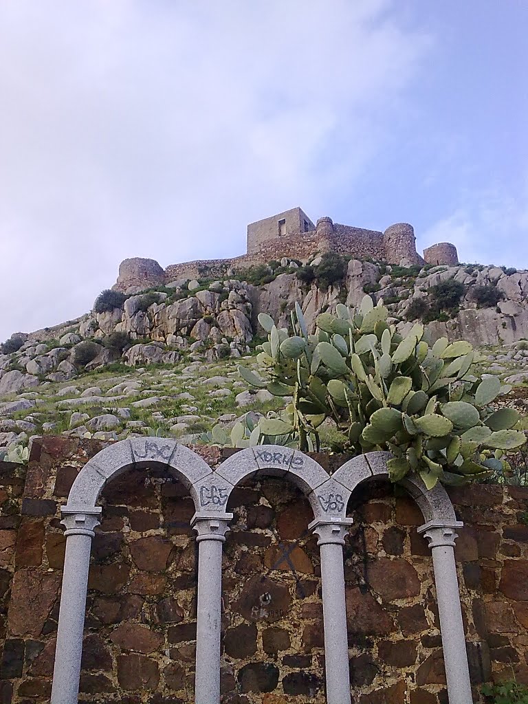 Castillo de Bélmez. Abril de 2010 by viajeroandaluz