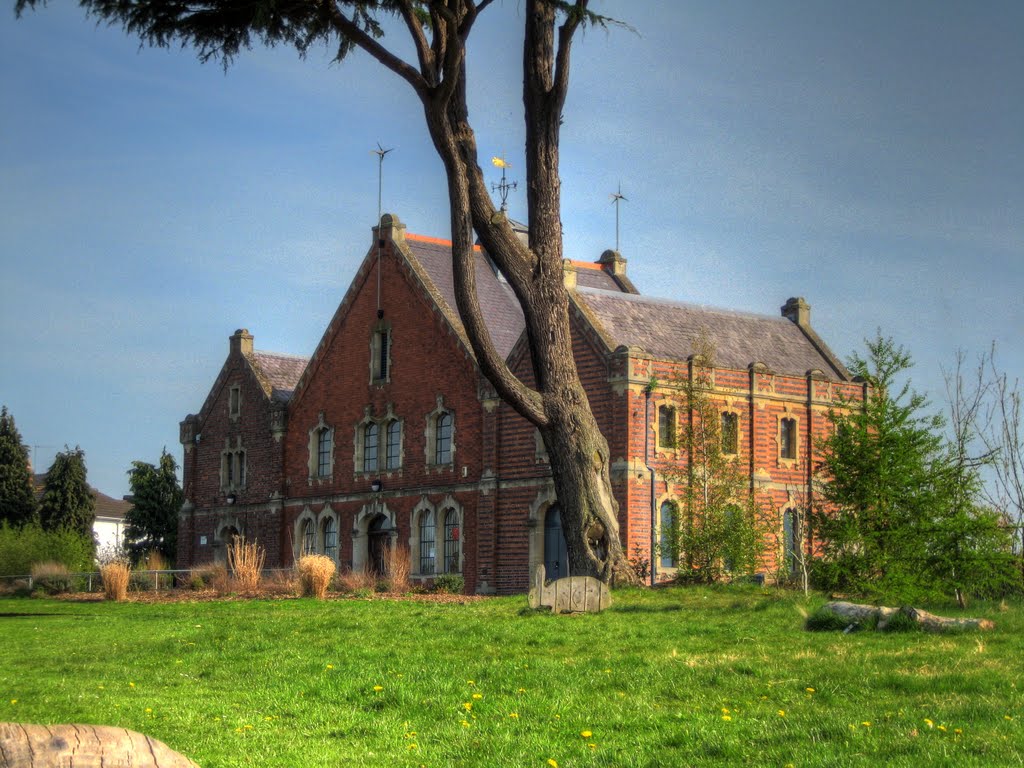 Old Pump House - Environment Centre by spif