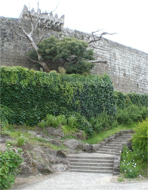 Muralha do castelo de melgaço by Alexandre Gonçalves