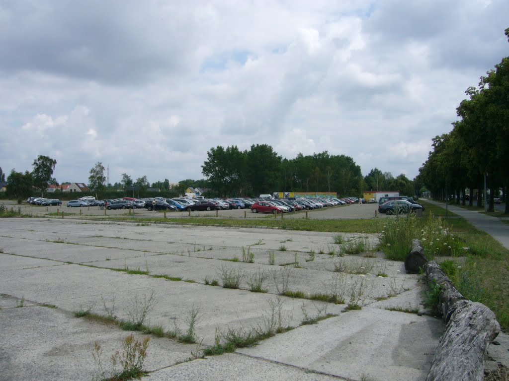 Parkplatz für die Laga Oranienburg by eni2605