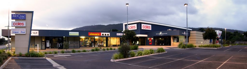 McCrae Plaza Shopping Centre (2010), with Arthurs Seat in the background. This site was previously occupied by Lighthouse Timber by Muzza from McCrae