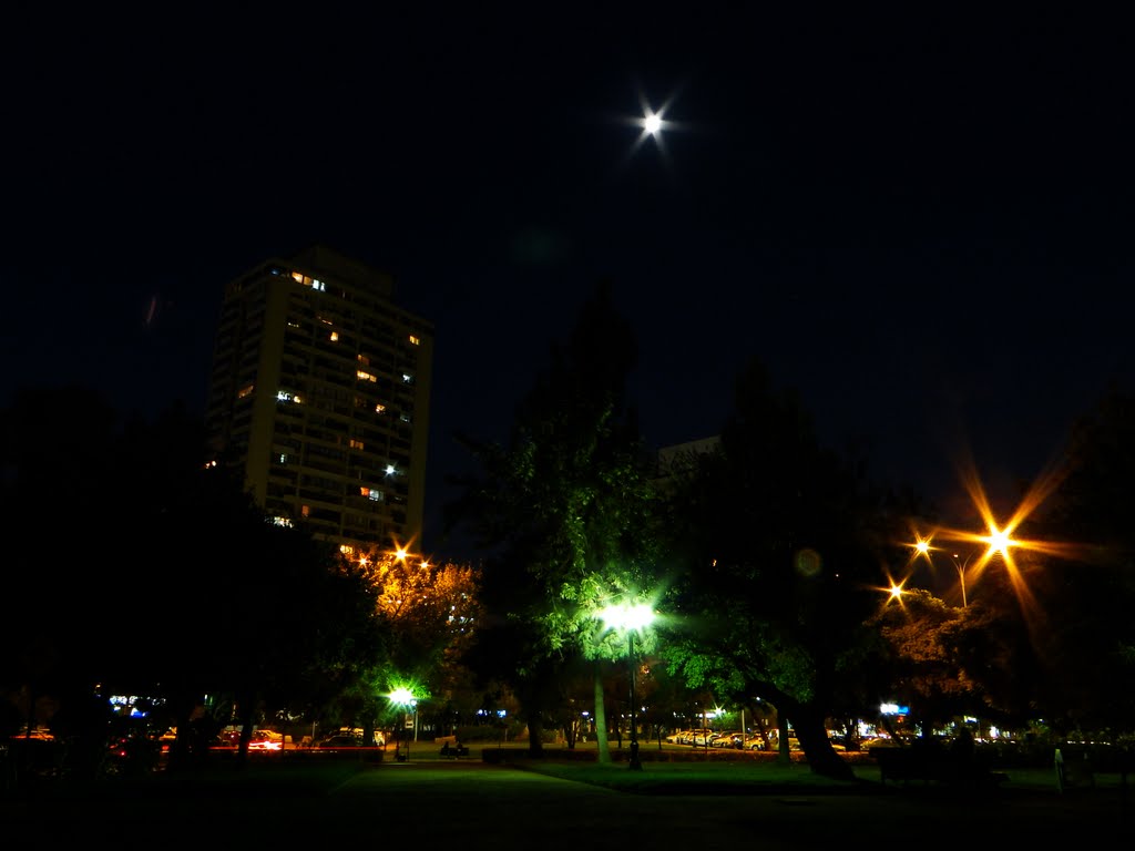 (1.244) Desde Plaza a La Aviación, en Providencia, Santiago de Chile by Patricio Cabezas