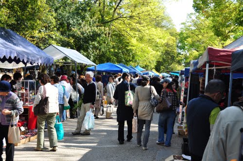 The street stall market of Kitano-Tenman-gu Shrine of every month 25th by sonotune