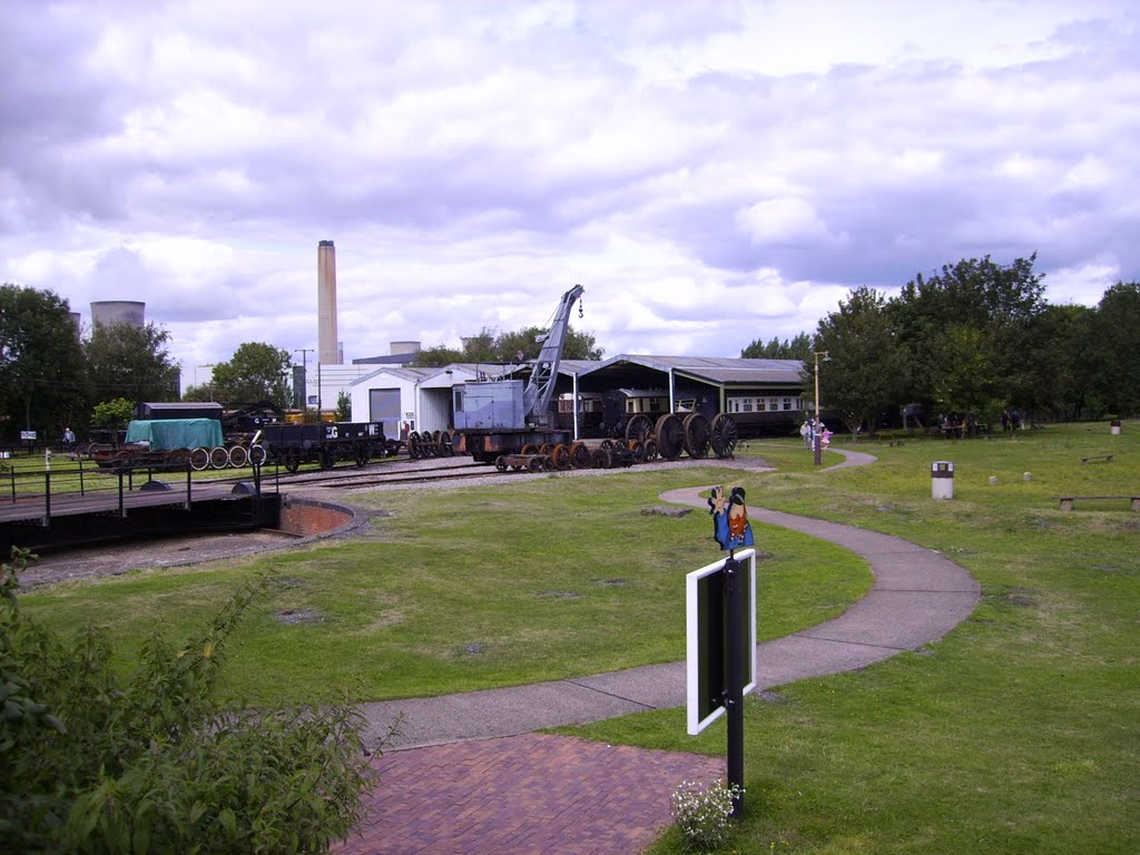 Didcot's other yard - Aug 2006 by Matty UK