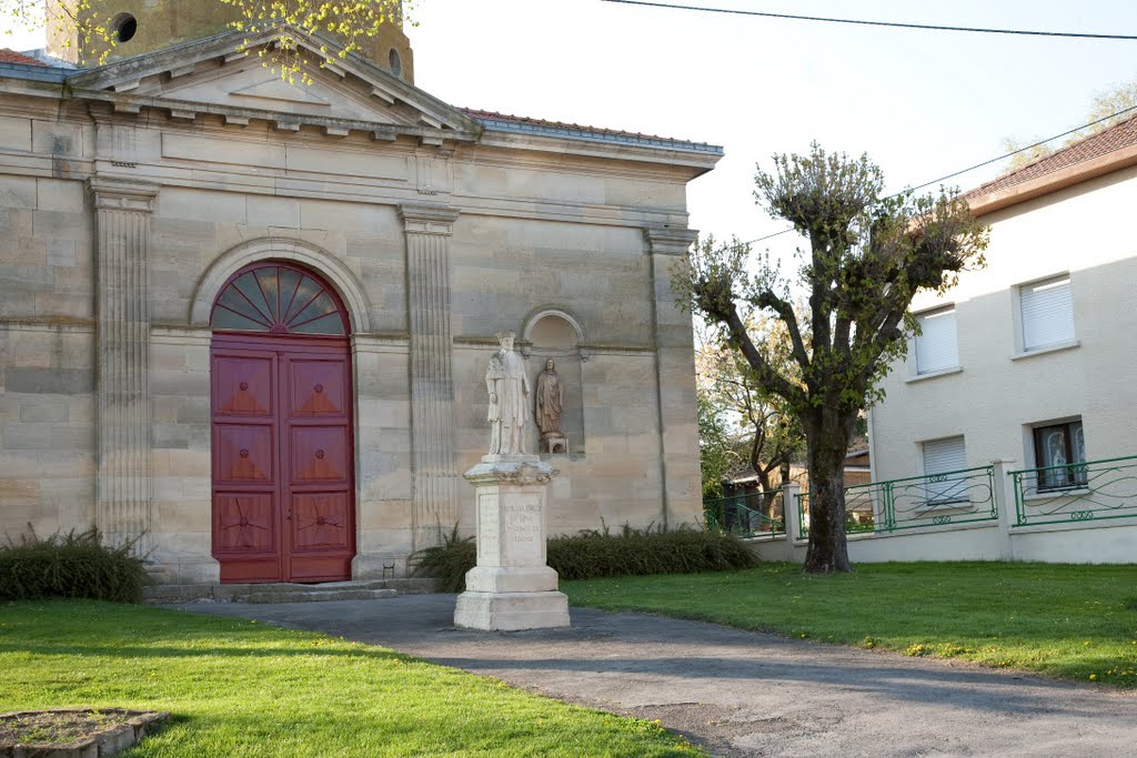 Facade église de Chaumont sur Aire by Cyril Auboin