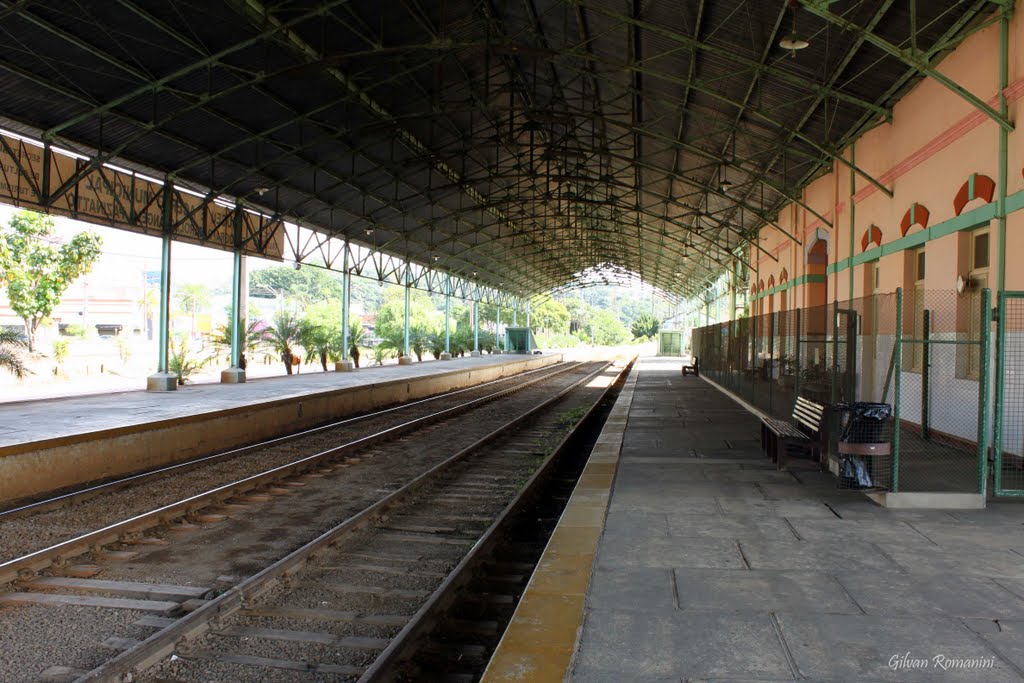 Estação Ferroviária / Old Railway Station-Valinhos-SP-Brazil by G. Romanini