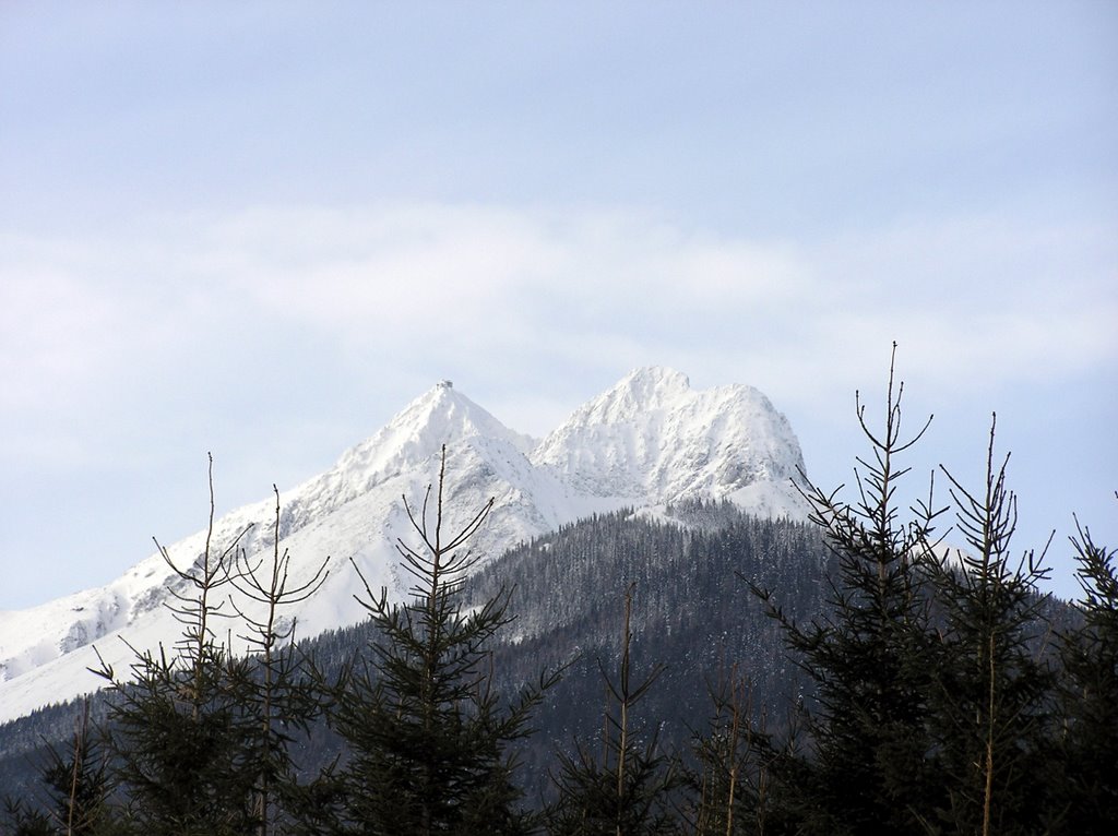 Lomický štít (2634), in front - Huncovský štít (2352), in right - Kežmarský štít (2556) from Tatranské Matliare by Ladislav Haraksim