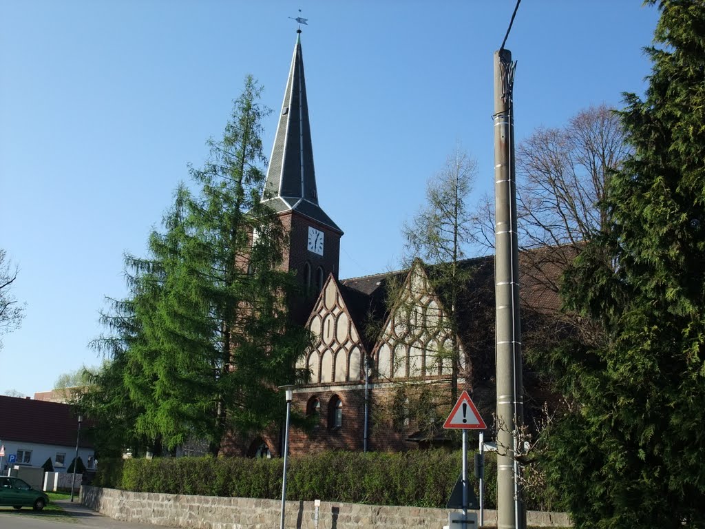 Beilrode - Kreuzkirche erbaut 1909. by Matthias H.