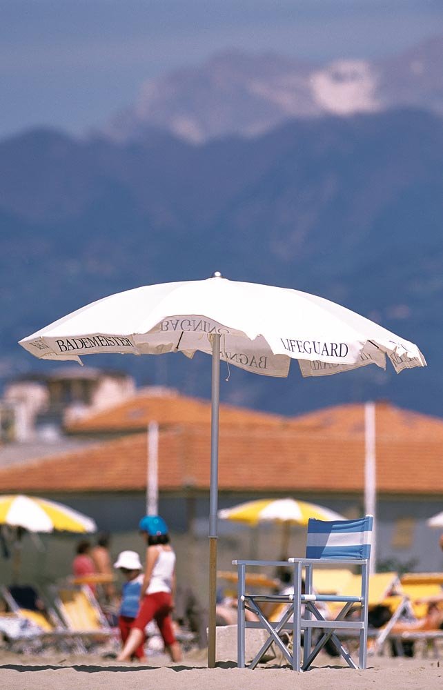 Lido di Camaiore by Giuliano Bianchini