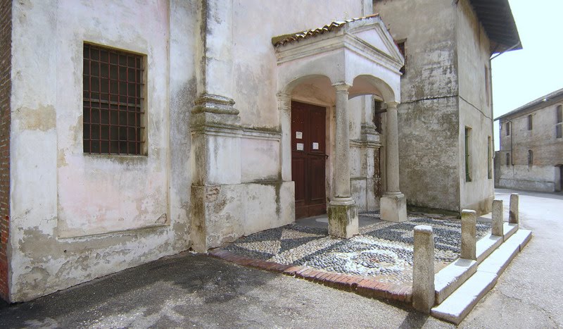 Chiesa di Santo Stefano a Vignarello, frazione di Tornaco NO by Emanuele Dell'Abate