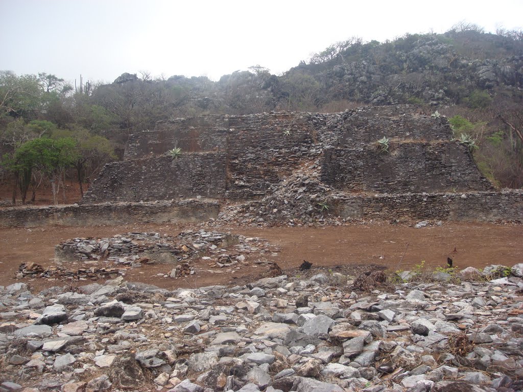 Zona Arqueológica: Guiengola, Oaxaca, México. by fmgleza