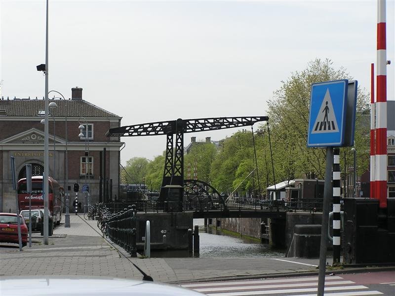 Amsterdam, old swing bridge by Tomáš Petermann