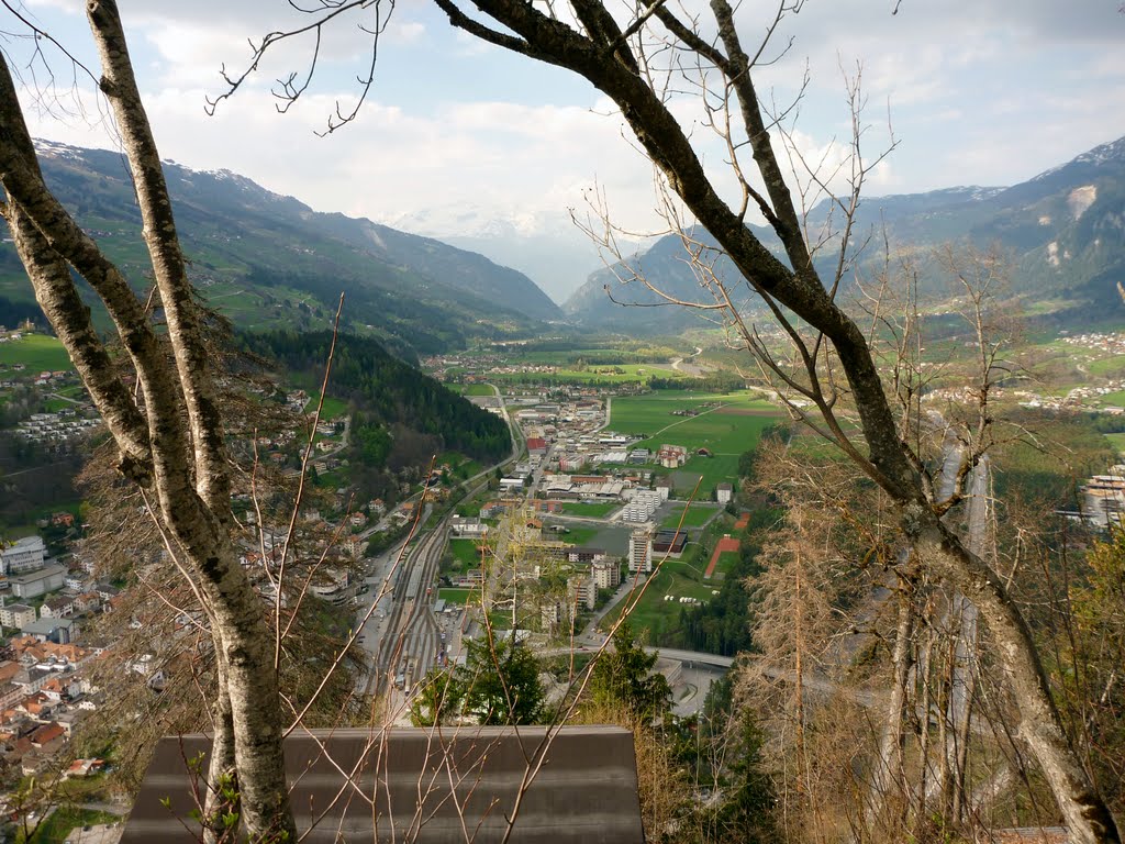 View to Thusis, Blick auf Thusis by scudici