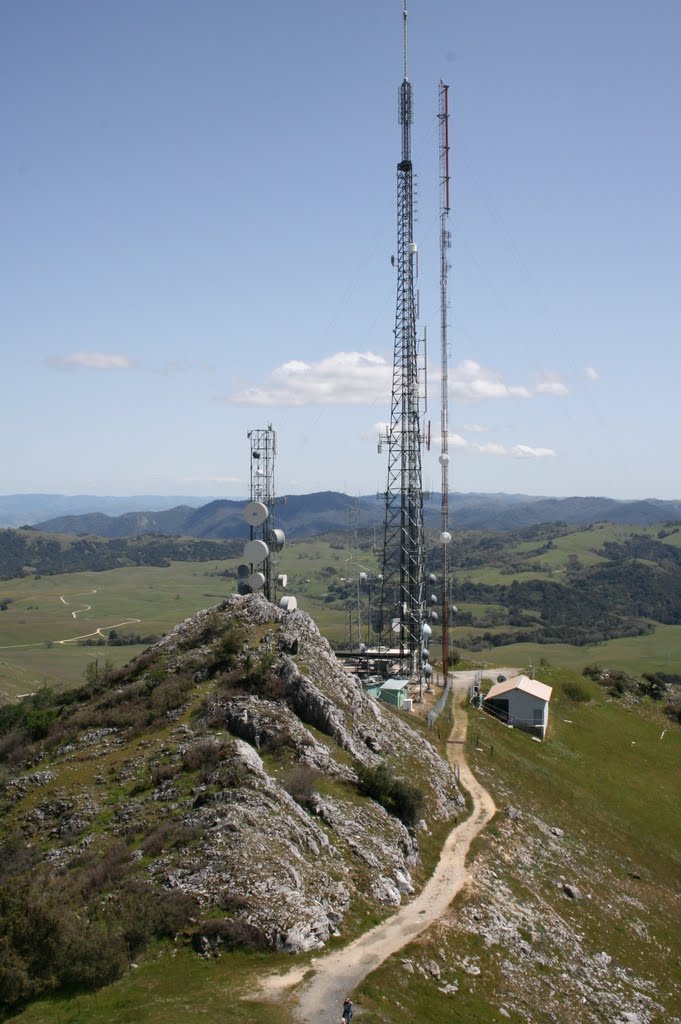 Towers on Fremont Peak by Dan Gearhart