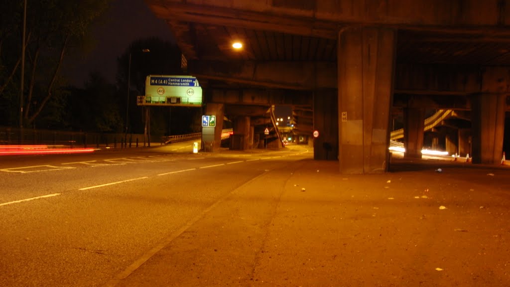 Under the M4 by Christopher de Araujo Smart