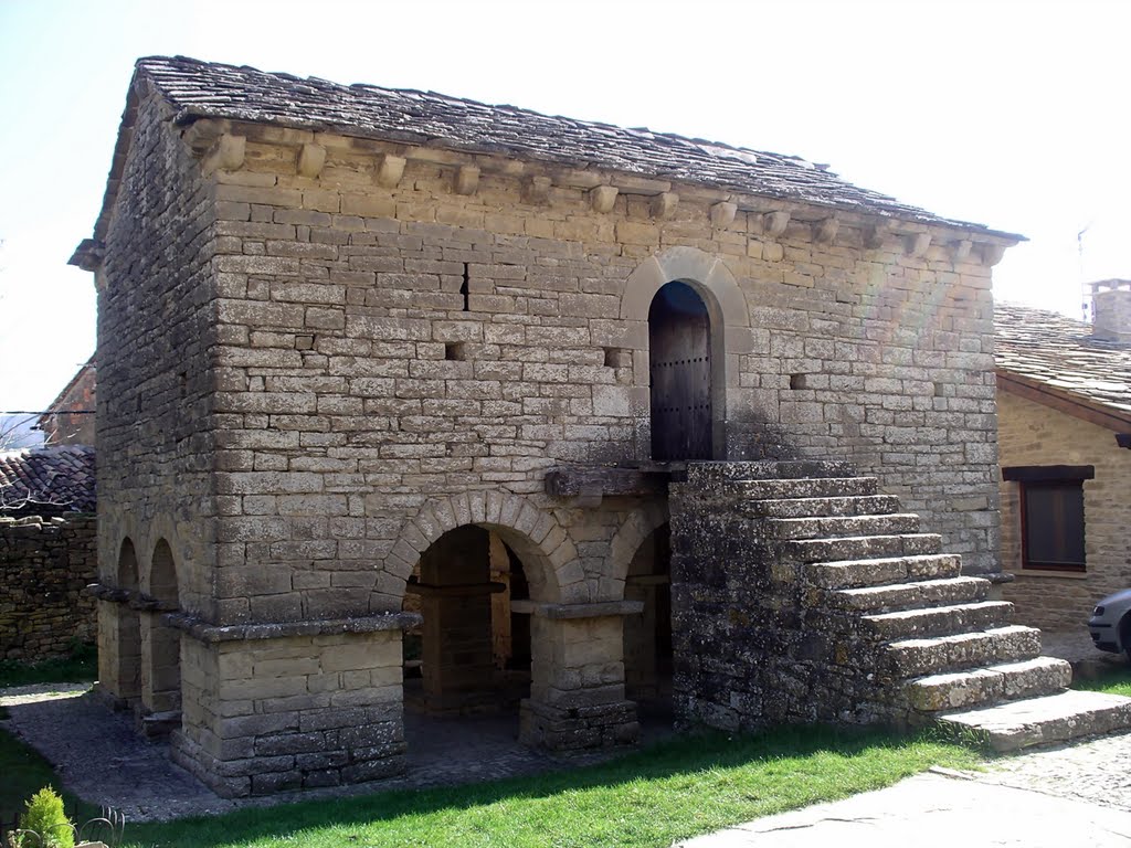 HORREO DE IRACHETA, VALDORBA by OLITE2010