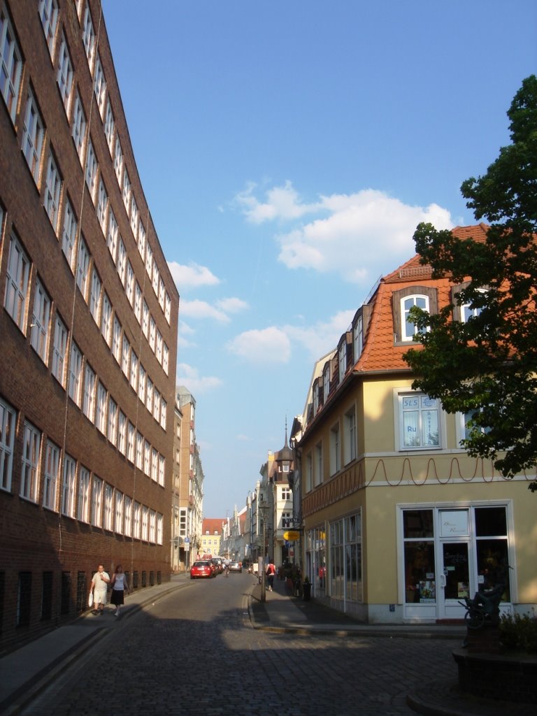 Marktstraße zum Altmarkt by Oliver Harz