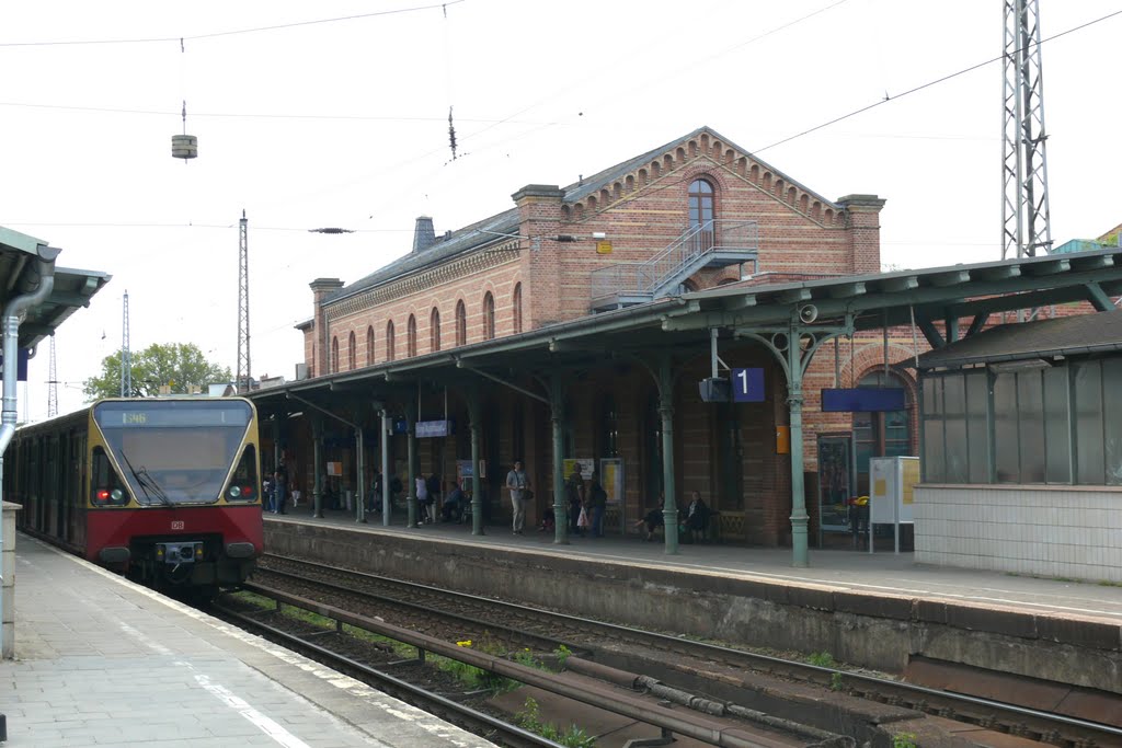 Königs Wusterhausen, Platform 1 & 2 by gurung