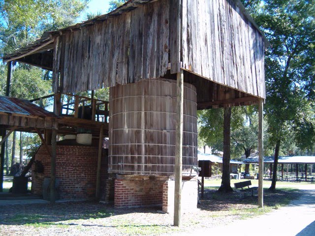 BARBERVILLE (OLD WATER TOWER) by sammie59