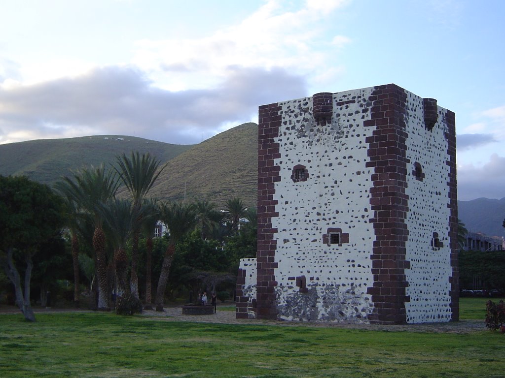 La Gomera San Sebastian by Bertrand Guizard