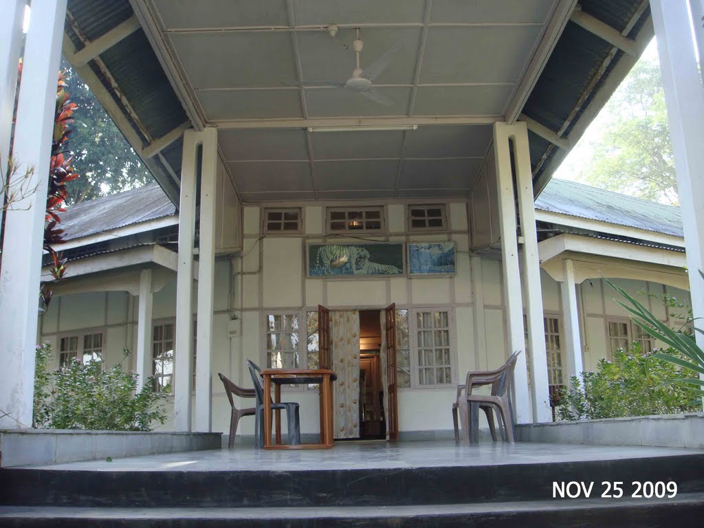 Govt tourist lodge, Kaziranga, Assam by San Phrangmung