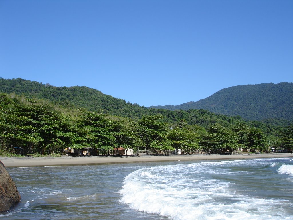 Praia dos Castelhanos - Ilhabela by Marcos Faria