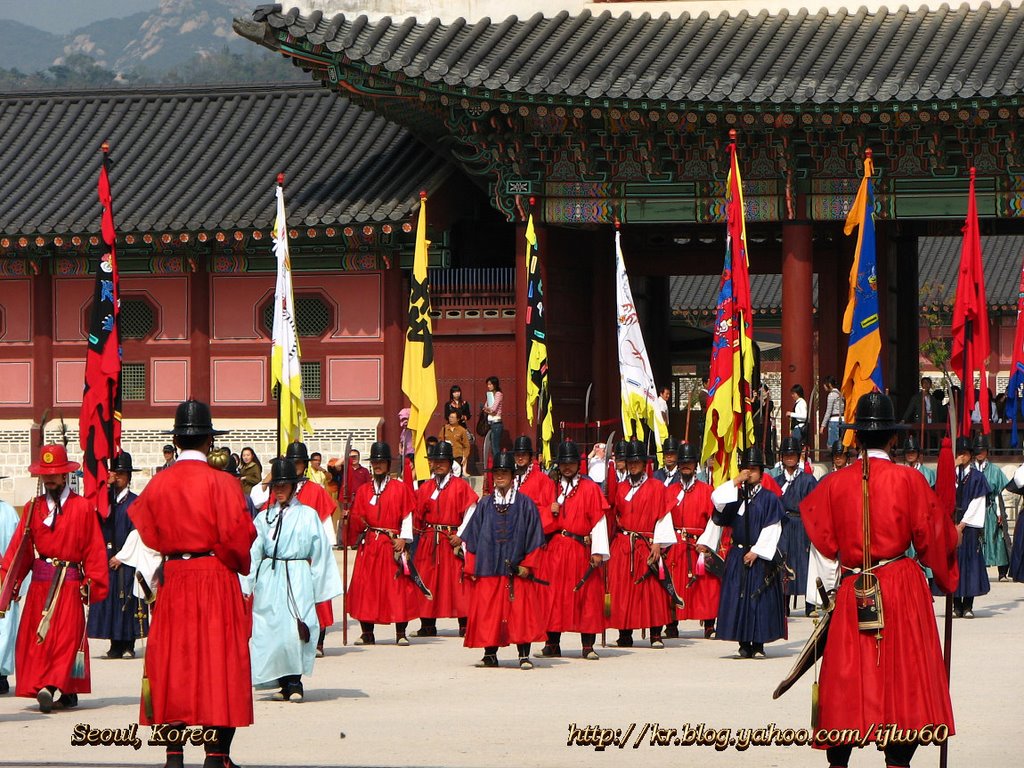 Gyeongbok Palace by Lee Iljoo